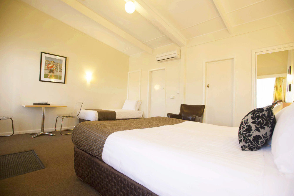 The Club Motel And Apartments Wagga Wagga Extérieur photo