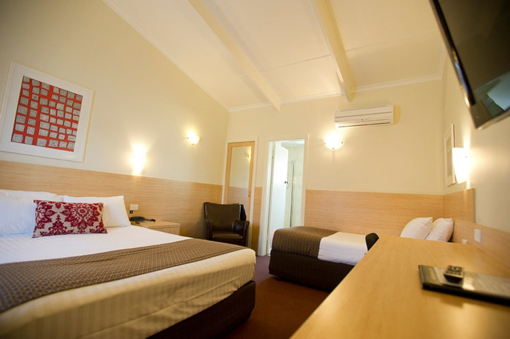 The Club Motel And Apartments Wagga Wagga Extérieur photo