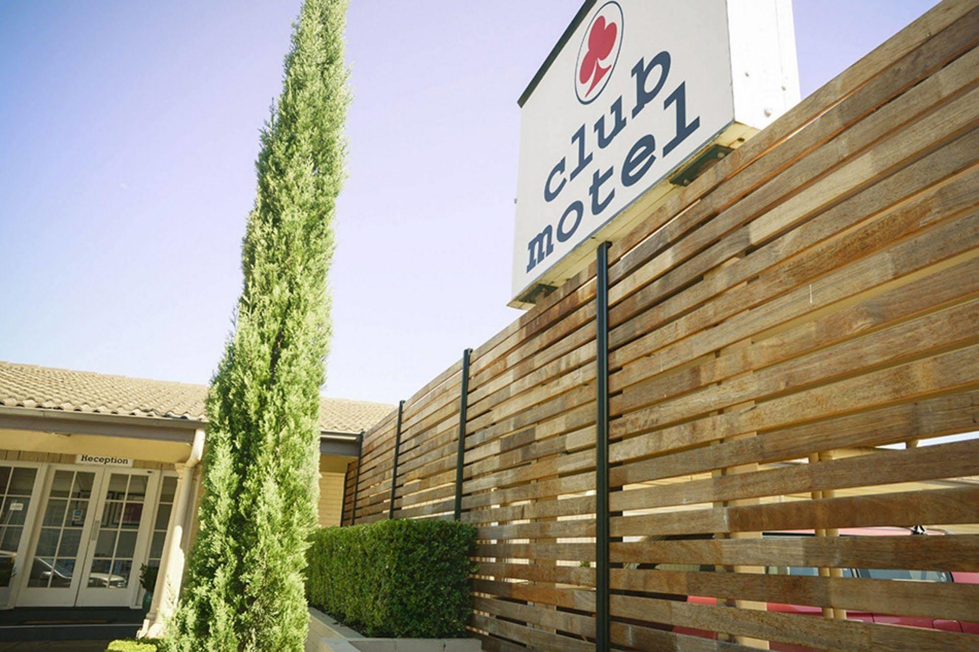 The Club Motel And Apartments Wagga Wagga Extérieur photo