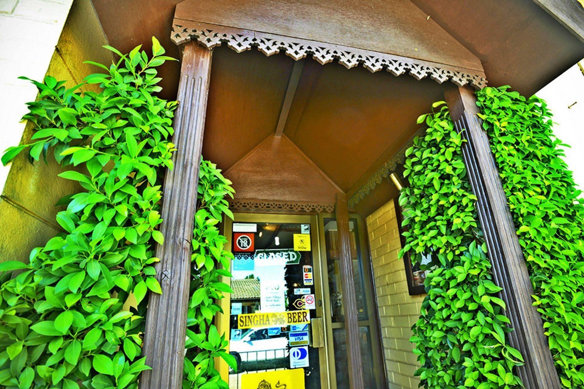 The Club Motel And Apartments Wagga Wagga Extérieur photo